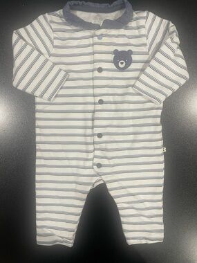 Obagi White and Navy Striped Button-Up One-Piece 6mo. 🧸